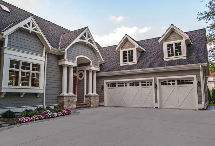 Overlay Carriage House
